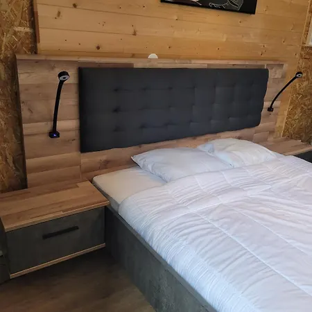 Appartement à *